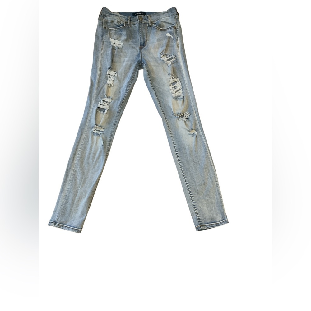 Women ripped jeans